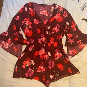 NWOT EXPRESS FLORAL ROMPER